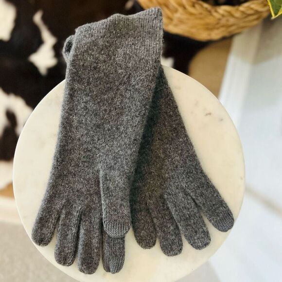 SOFIA CASHMERE Screen Compatible Tech Knit Cashmere Gloves, Gray, LUXURIOUS, NWT - Picture 5 of 10